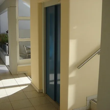 Oceanview לובמין